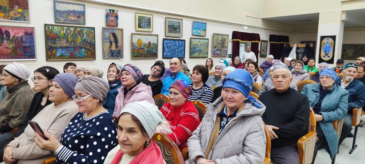 БӨТЕНРОССИЯ ФЕСТИВАЛЕНЕҢ ГАЛА КОНЦЕРТЫ УЗДЫ