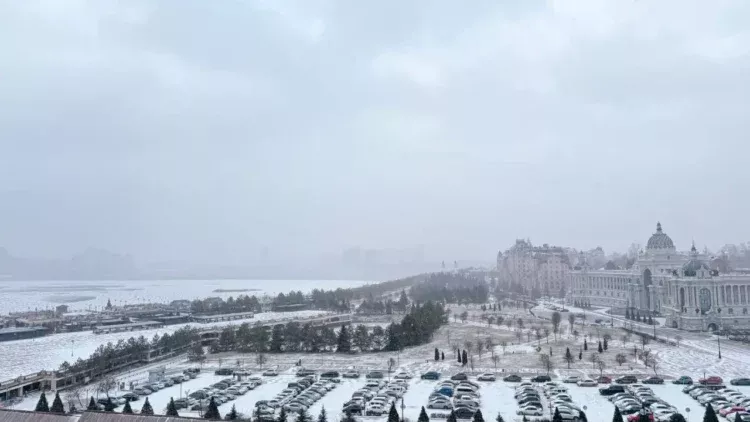 Рөстәм Миңнеханов карлы Казан фотосурәтен куйган