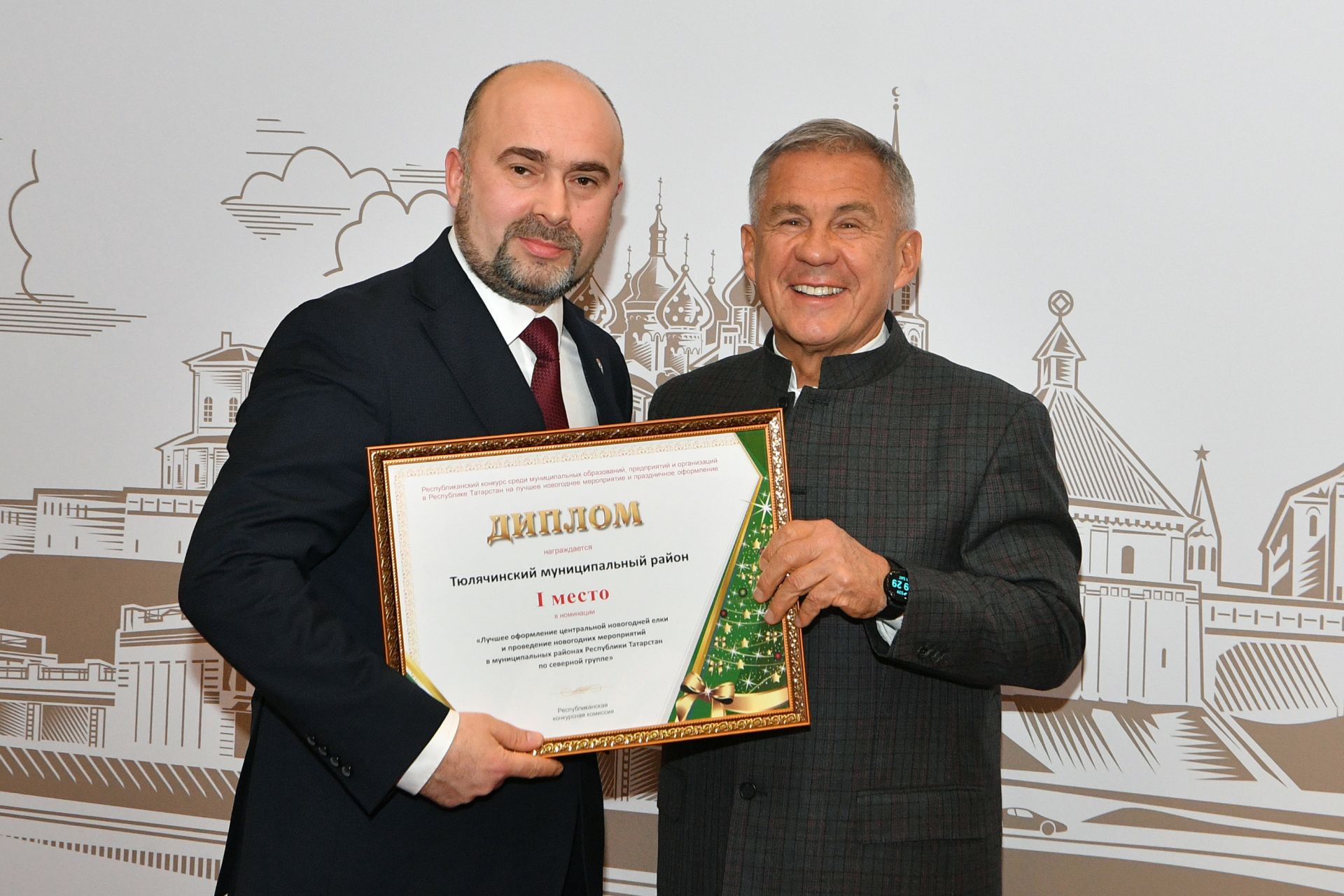 Яңа ел бизәлеше буенча республика конкурсында җиңгән районнарны бүләкләделәр