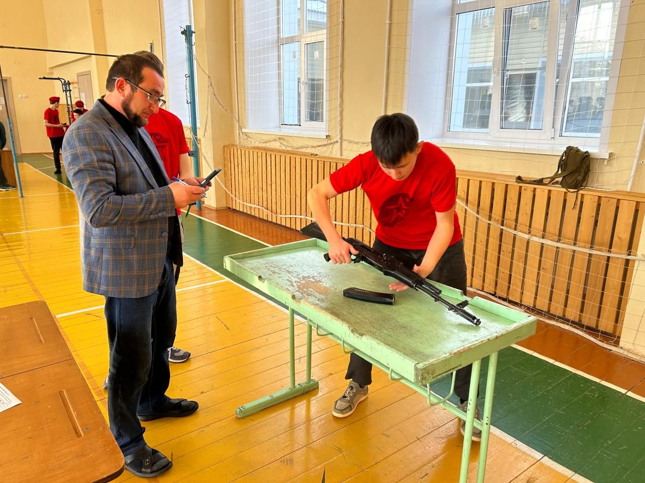 Бөтенроссия  хәрби-патриотик  «Зарница  2.0» уеннарының  муниципаль этабы үткәрелде