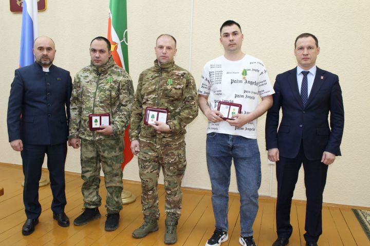Медальләр тапшырылды