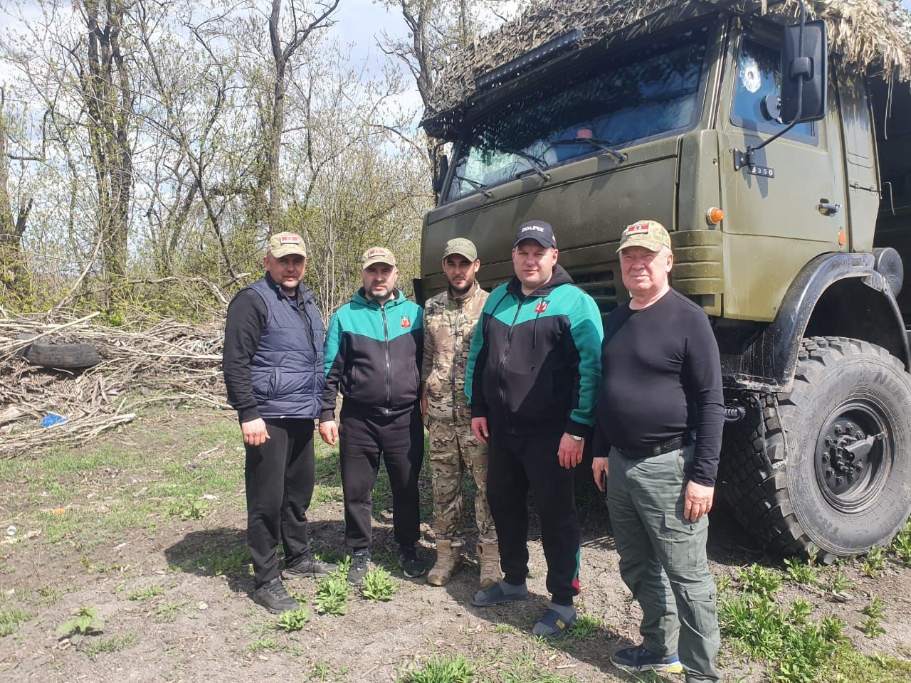 Гуманитар  ярдәм  илтеп  тапшырдылар