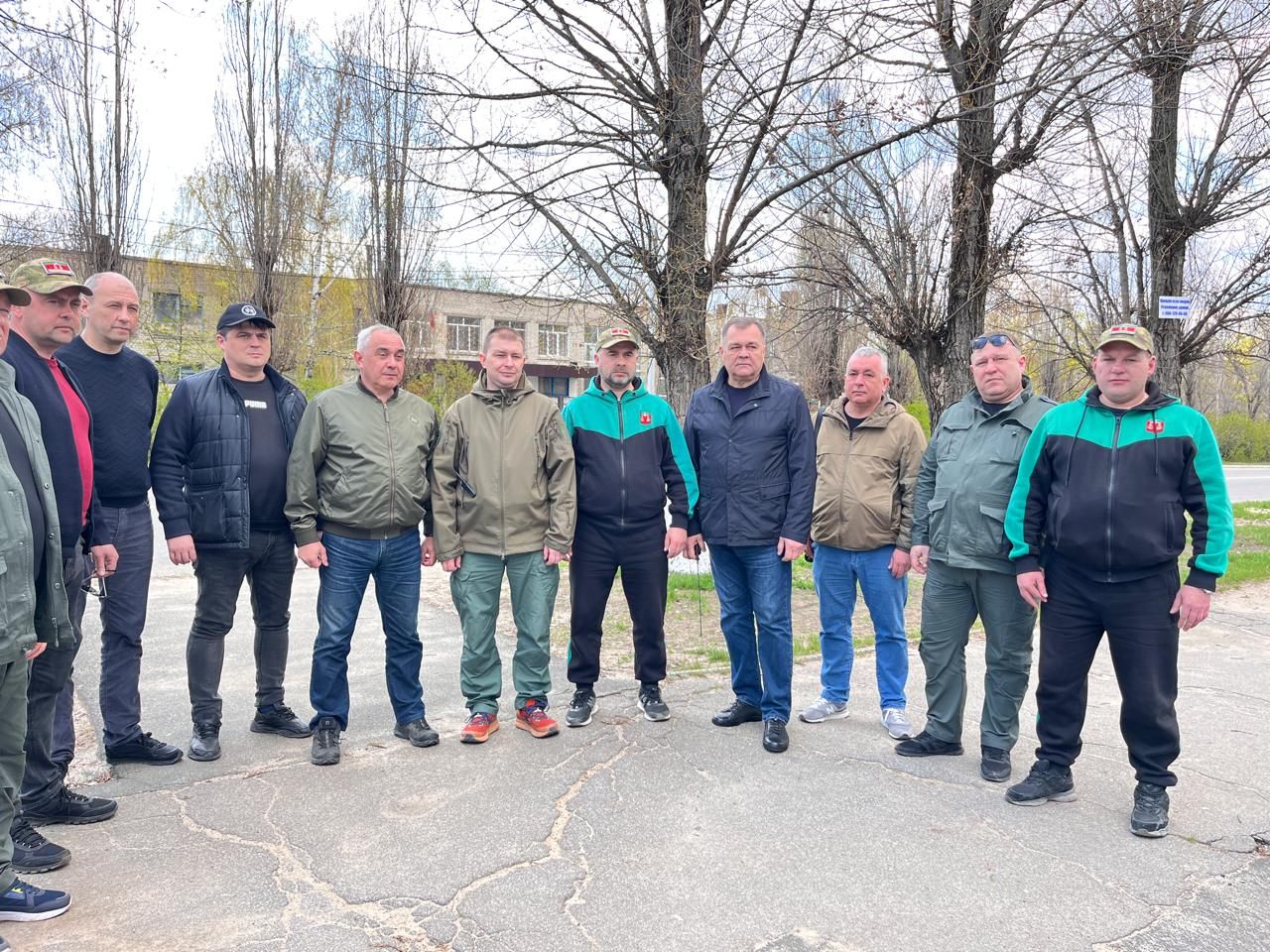Гуманитар  ярдәм  илтеп  тапшырдылар