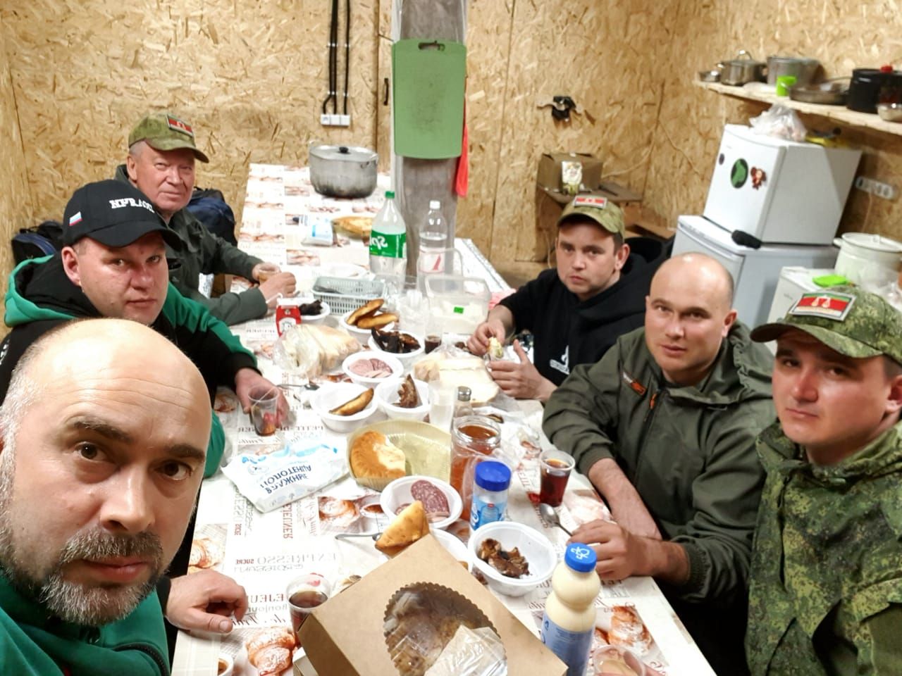 Гуманитар  ярдәм  илтеп  тапшырдылар