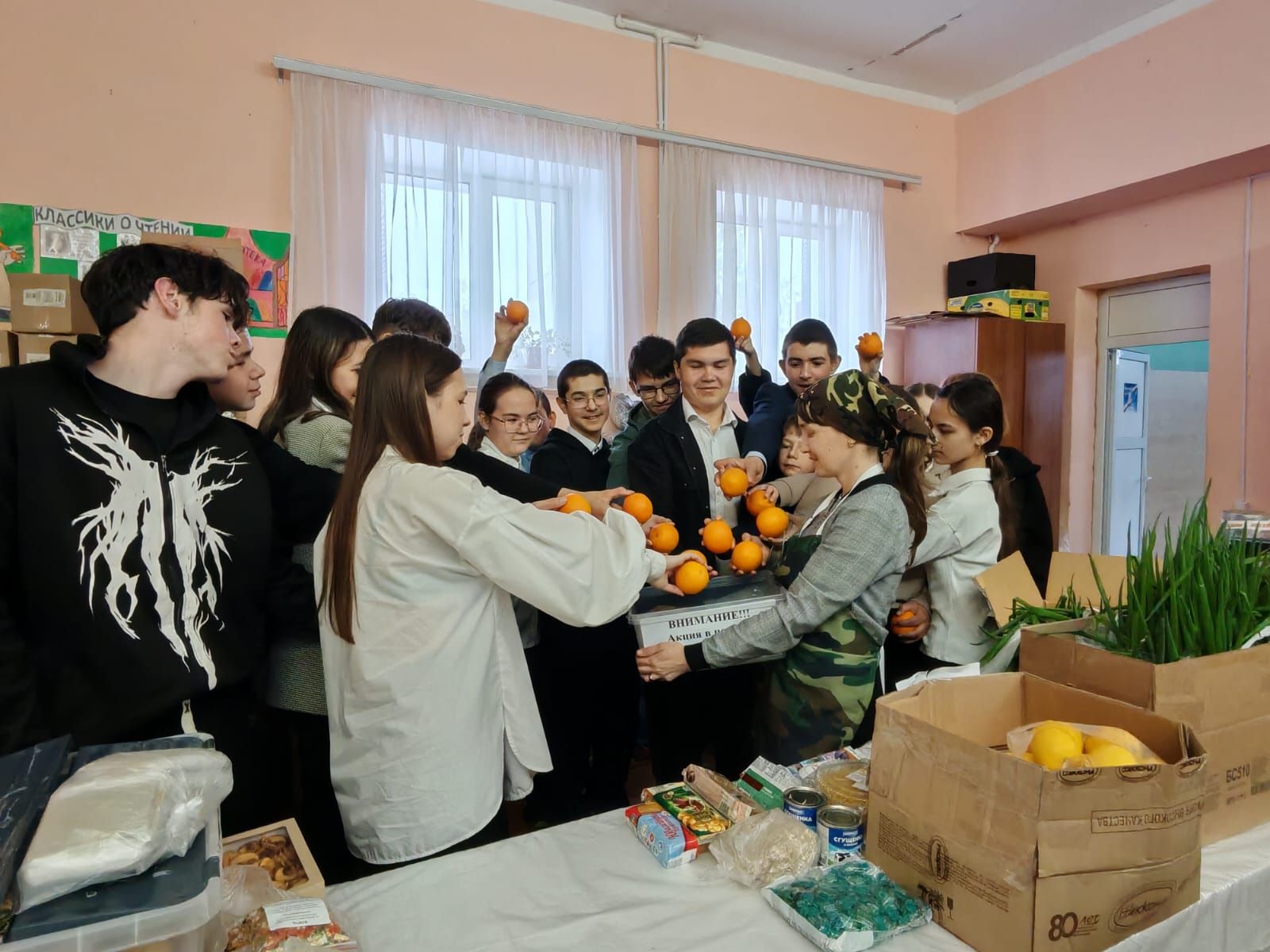 Бүген Теләче үзәк ял паркында «Изгелек чәчәге» акциясе узды