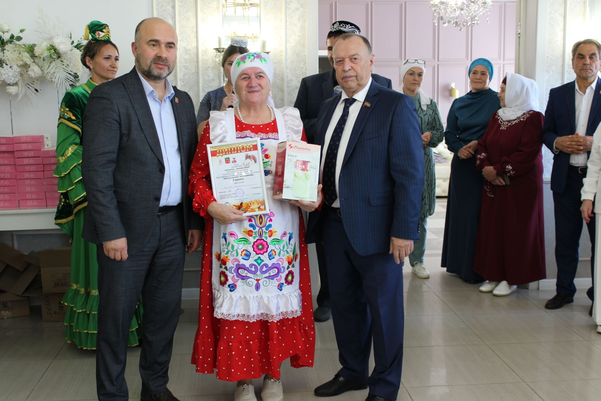 Оста куллы, җитез хуҗабикәләр бәйгесе