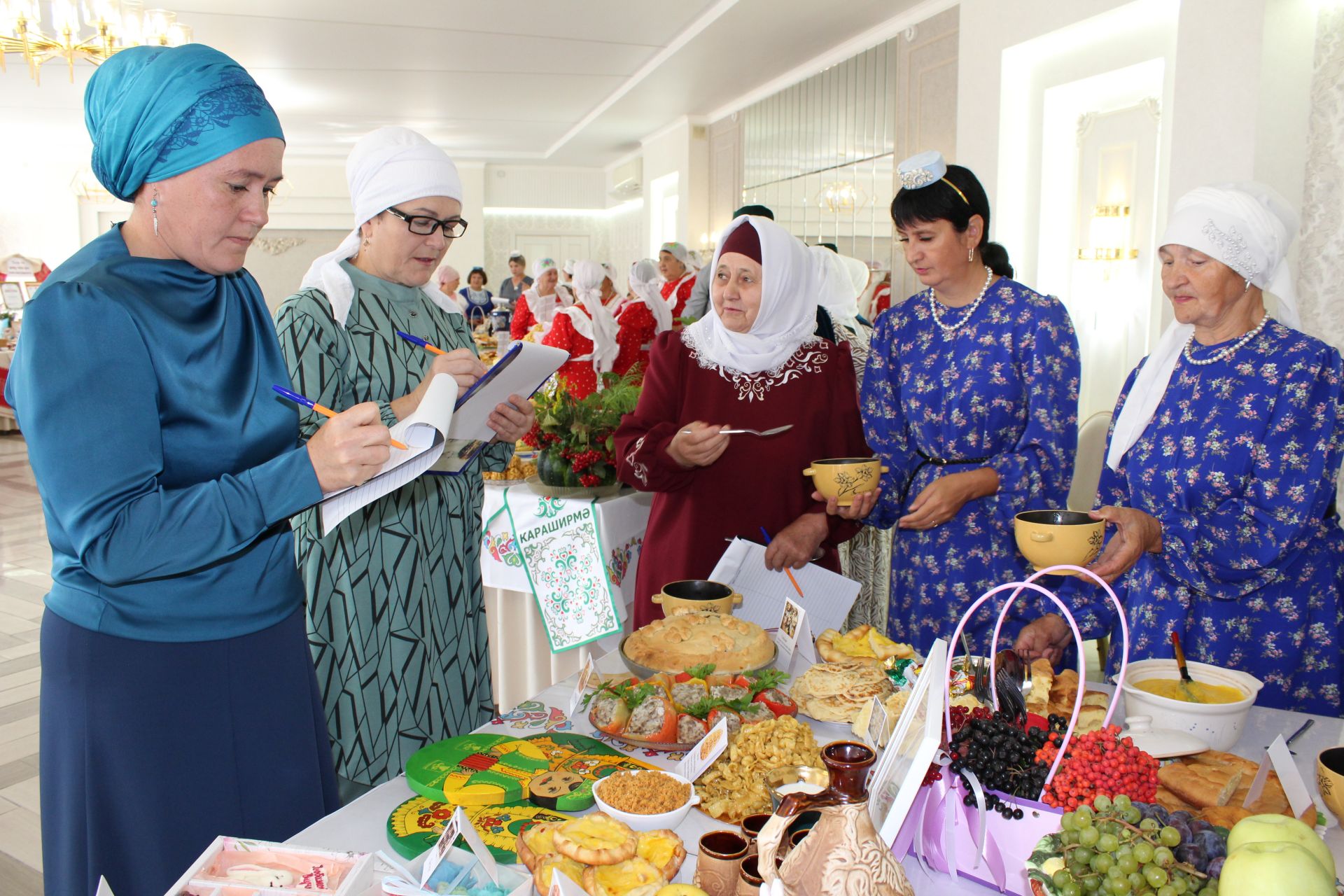 Оста куллы, җитез хуҗабикәләр бәйгесе