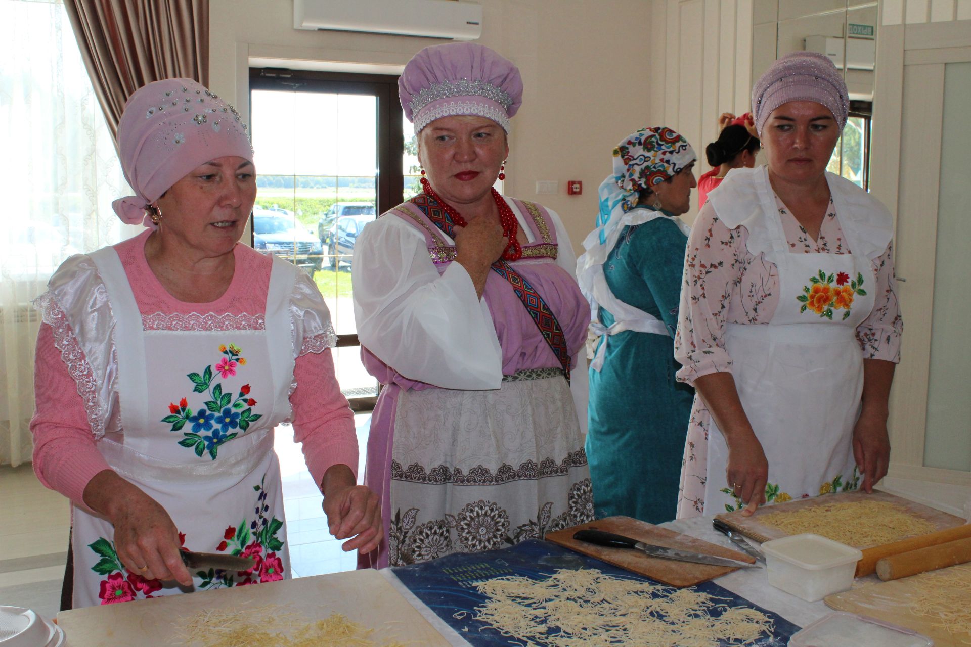 Оста куллы, җитез хуҗабикәләр бәйгесе