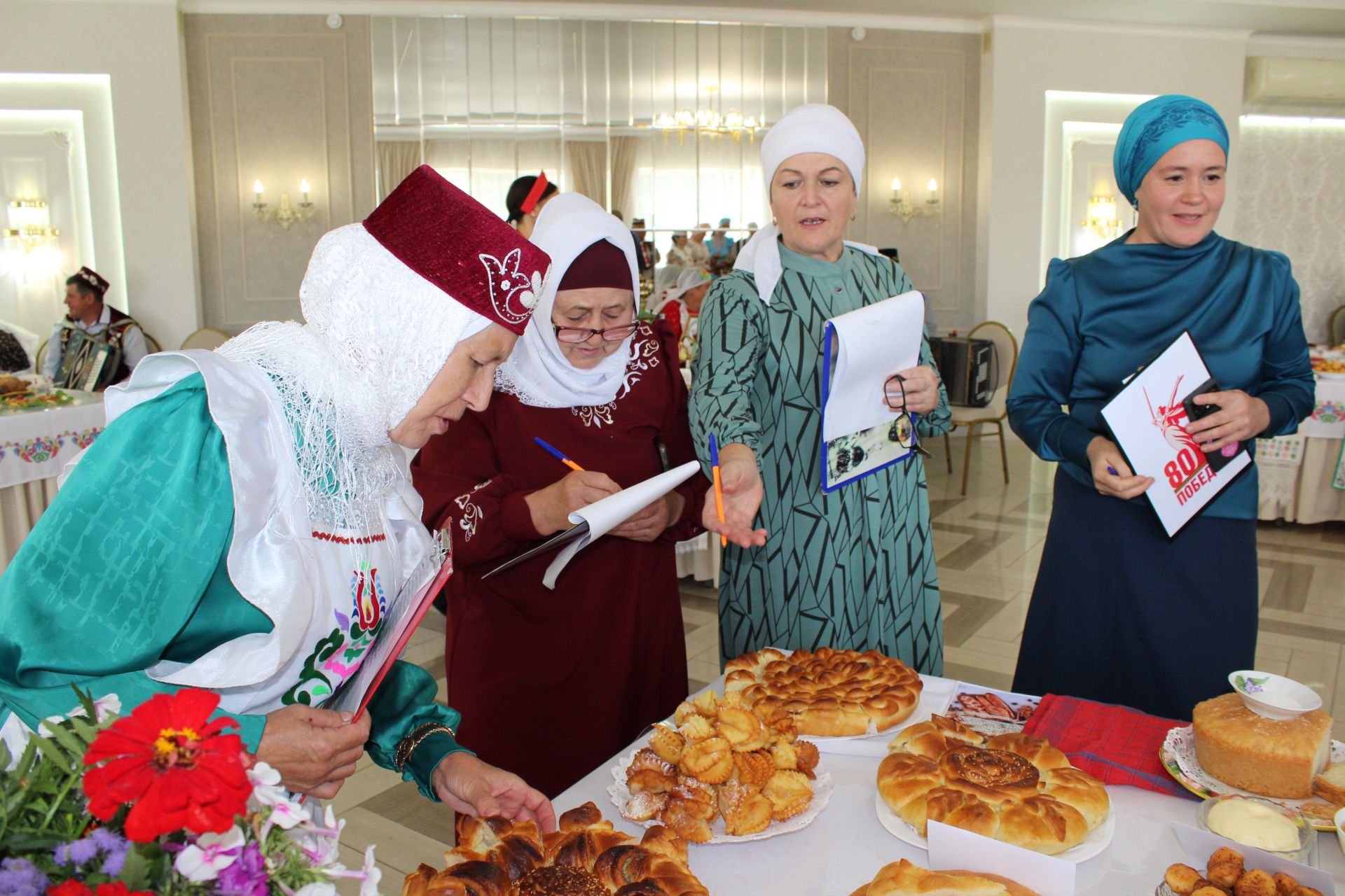 Оста куллы, җитез хуҗабикәләр бәйгесе