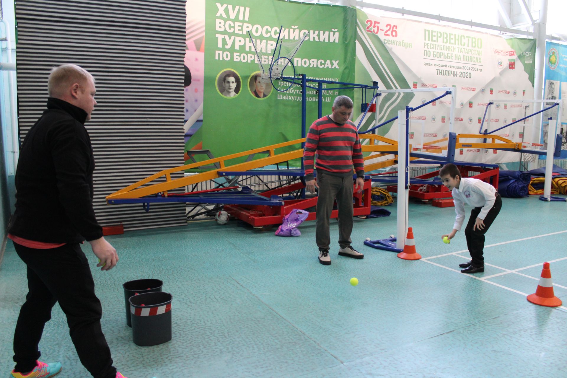 Кечкенәдән өйрәнеп үсәләр