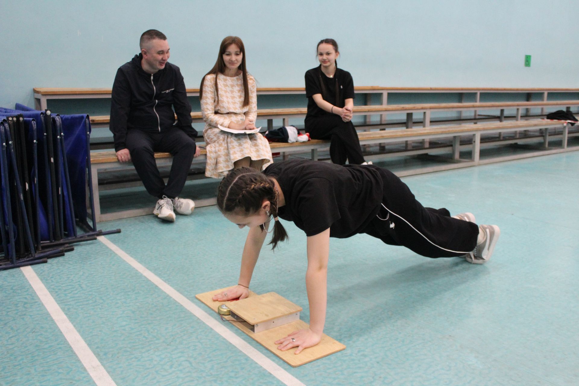 Хәрби - патриотик уеннар узды