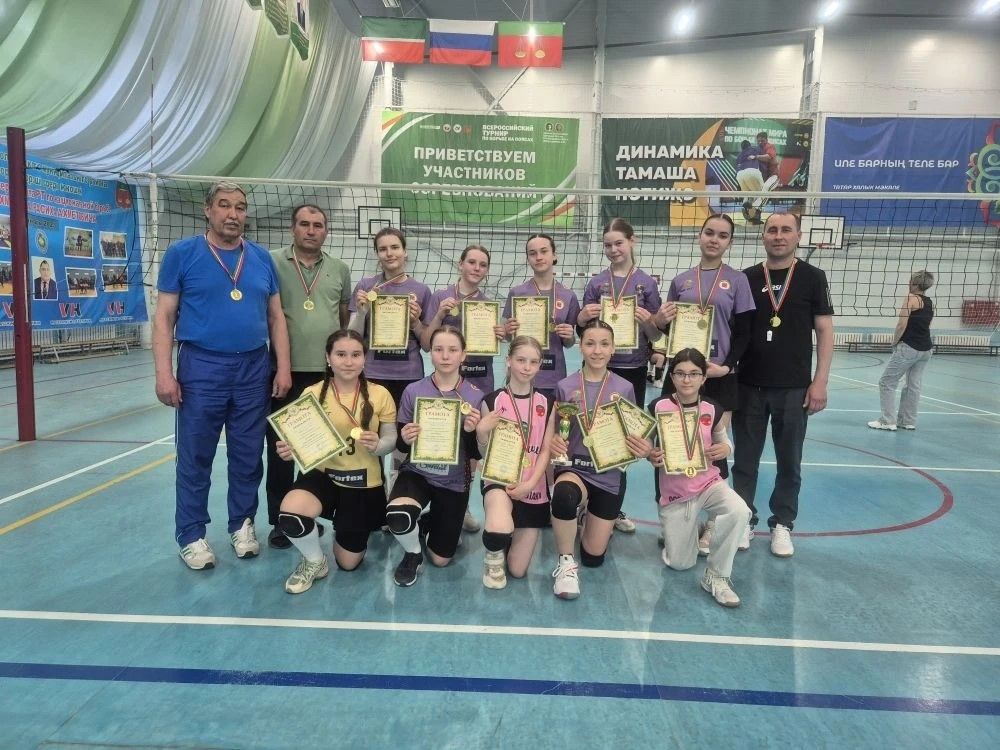 Волейбол буенча Бөек Җиңү көненә багышланган ачык район беренчелеге узды