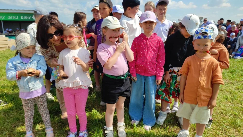 «Олы Тиләҗе авылы җыены» бара