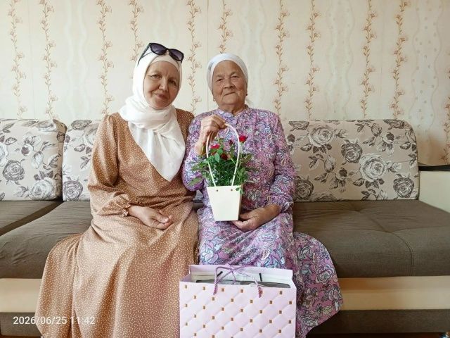 Юбилее белән котладылар