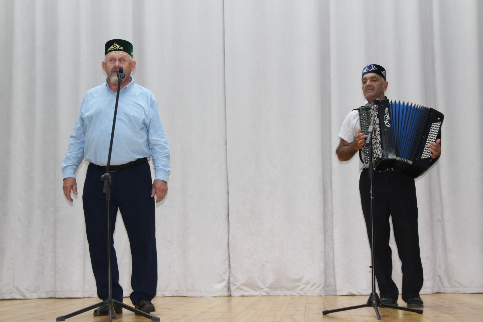Халыкчан җитәкче иде