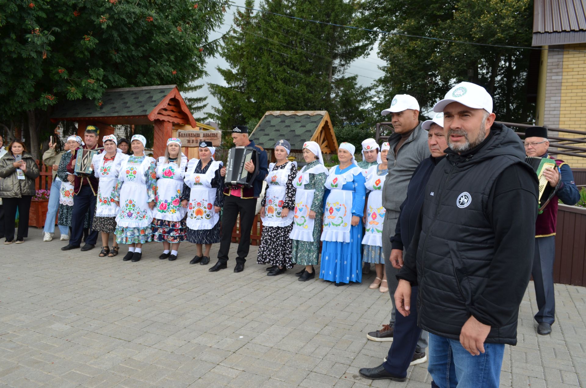 Теләчедә бишенче тапкыр   «Түгәрәк уен + Блогерлар Сабан туе» узды