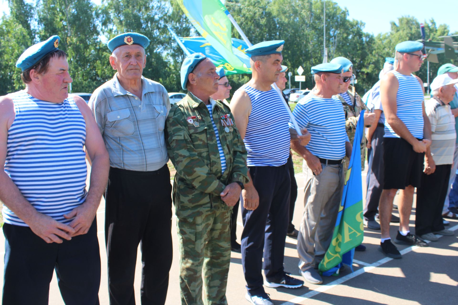 «Десантчы дисәң, барысы да аңлашыла»