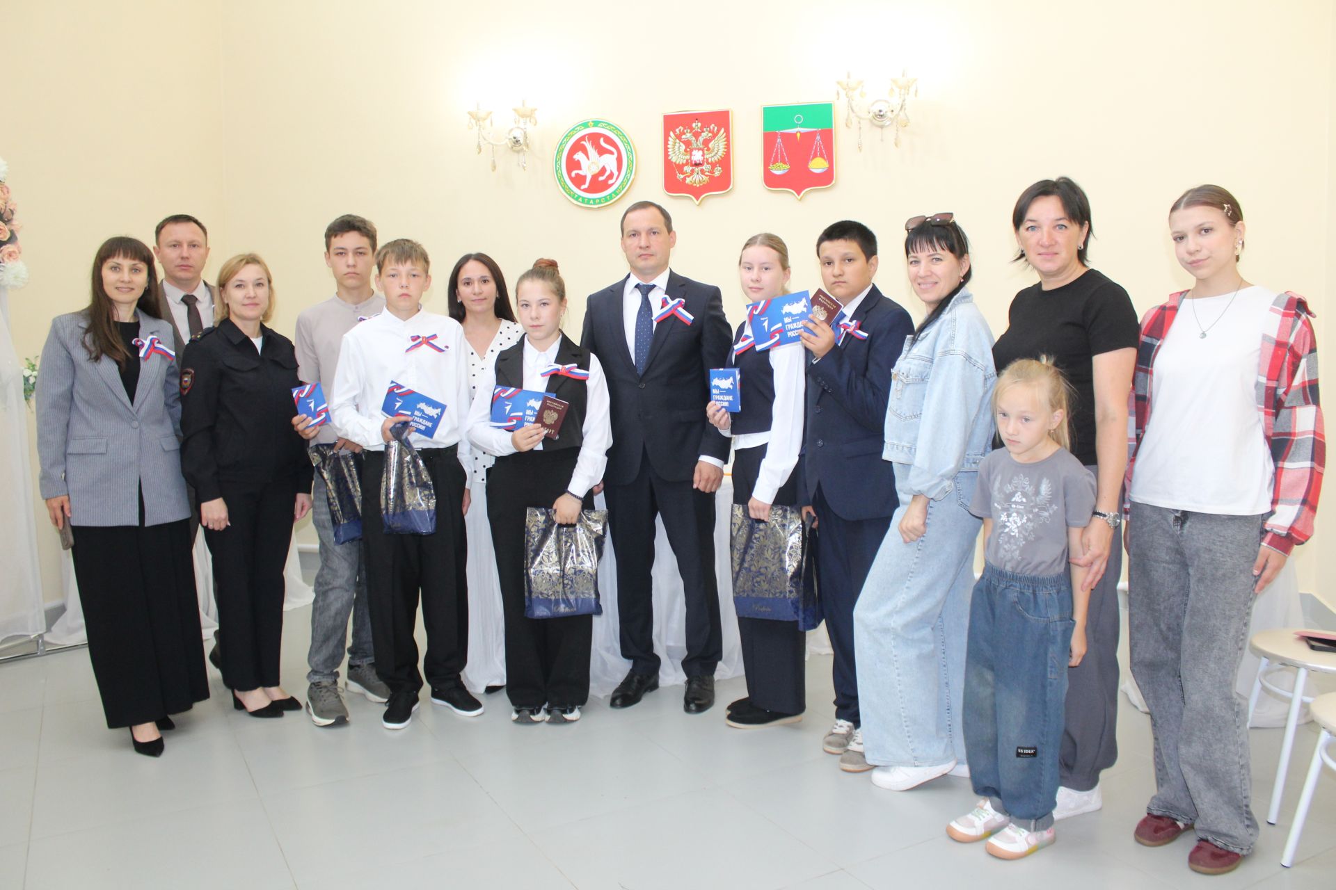Паспортлы булдылар