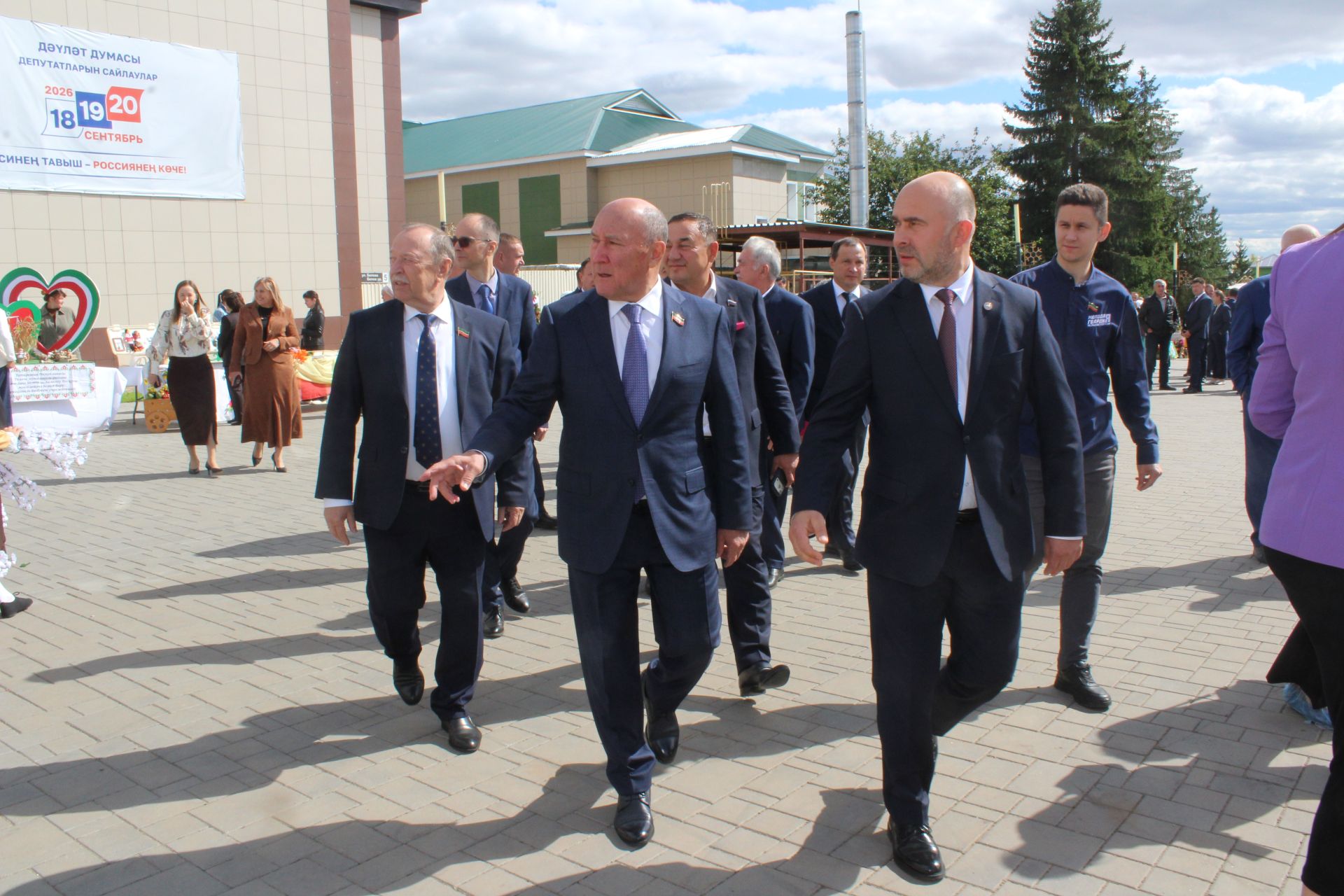 Бүген Теләчедә танылган шәхесләребез хөрмәтенә бюстлар ачылды