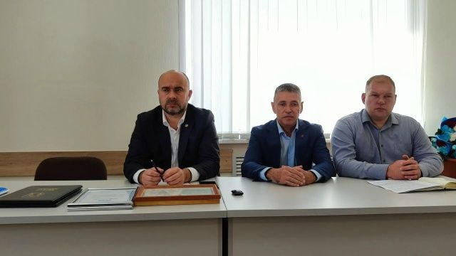 Район башлыгы район газ хуҗалыгы хезмәткәрләре белән очрашты