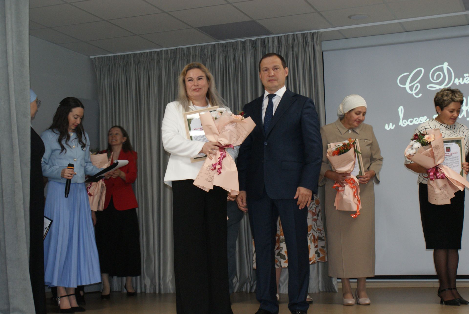 Тәрбиячеләр көне уңаеннан  чара узды