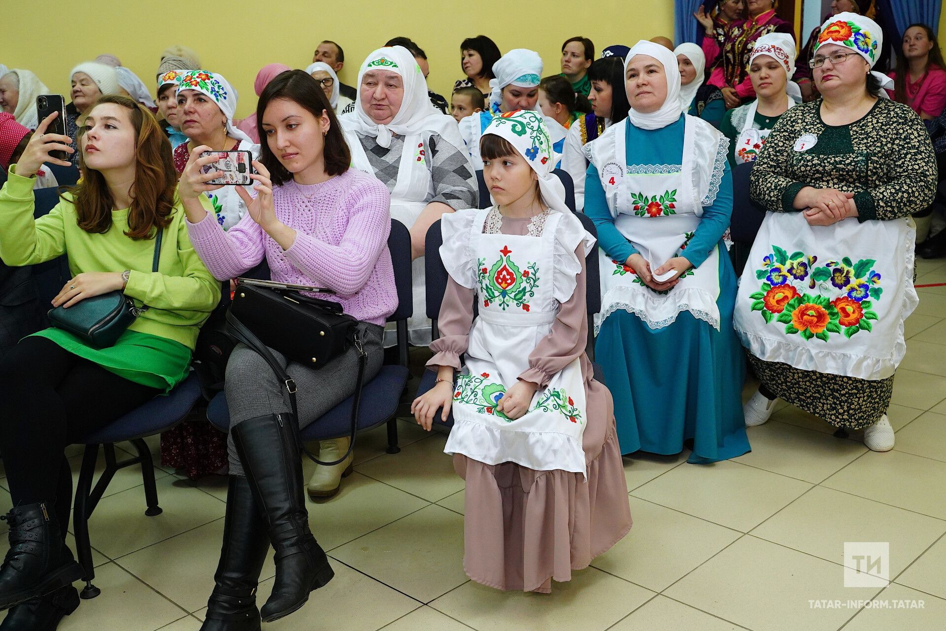 Теләче районы Олы  Кибәхуҗа авылында узган Юныс Әхмәтҗанов исемендәге фестивальдән  фоторепортаж