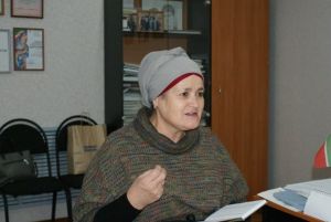 Бүген Теләче авылында яшәүче штаттан тыш хәбәрчебез, районыбызның моңлы җырчысы, күп шигырьләр авторы Гатиятова Сирена Васыйл кызының туган көне