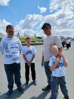 Әтиләр көненә багышланган флешмоб дәвам итә