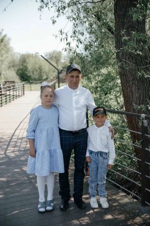 Махсус хәрби операциядә булган Равильнең гаиләсе янына тизрәк әйләнеп кайтуын телибез