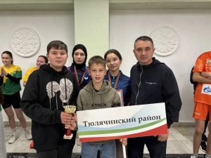 Теннис буенча ярышларда катнаштылар
