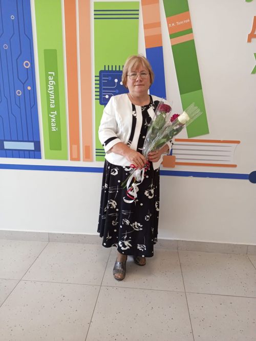 25 декабрь көнне Теләчедә яшәүче ВАФИНА ФӘНИЯ ЗАРИФ КЫЗЫның 60 яшьлек юбилее