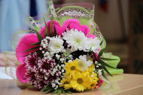 Олы Мәтәскә авылында яшәүче Әхмәтвәлиева Зөлфия Исмәгыйль кызы 14 февраль көнне 55 яшьлек туган көнен билгеләп узды