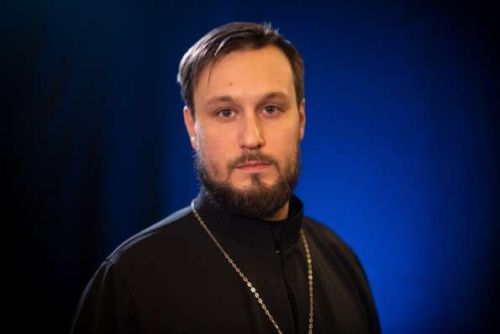 Бүген Теләче авылының Покров чиркәве иерие Алексей атакай  Павловның гомер бәйрәме- туган көне