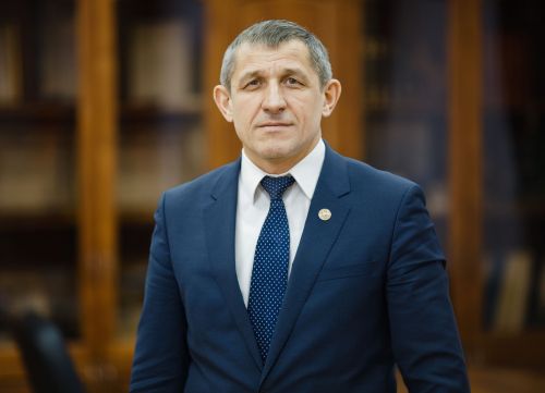 Бүген 20 нче февраль көнне Лаеш муниципаль районы башлыгы, якташыбыз Зарипов Илдус Фатыйх улының туган көне