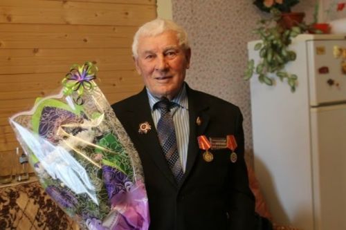 Сегодня 100 - летний юбилей отмечает участник Великой Отечественной войны 1941-1945 годов, Почетный гражданин Тюлячинского муниципального района Писарев Алексей Иванович