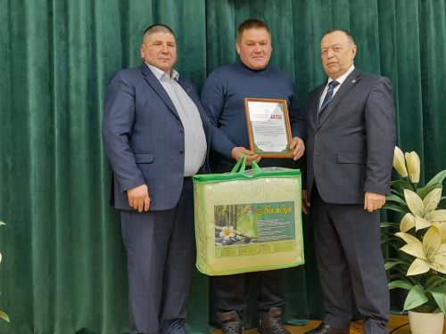 Баландышта фикерләштеләр