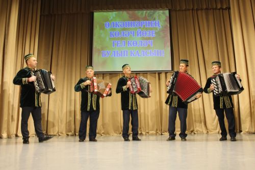 Өлкәннәребез хөрмәтенә бәйрәм концерты күрсәтелде
