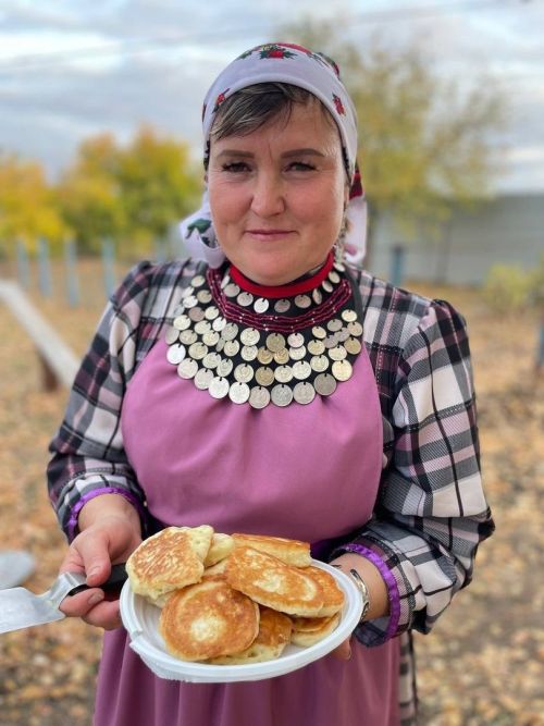 Иске Карабаян​ авылында «Җан җылыбыз сезгә өлкәннәр» дип исемләнгән кичә узды