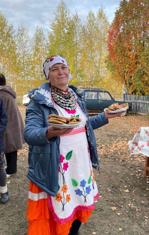 Иске Карабаян​ авылында «Җан җылыбыз сезгә өлкәннәр» дип исемләнгән кичә узды