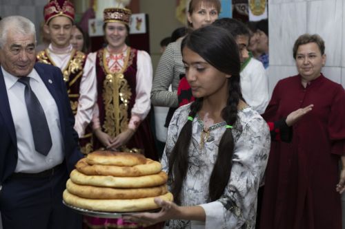 Укытучылар көне уңаеннан бәйрәм чарасы узды