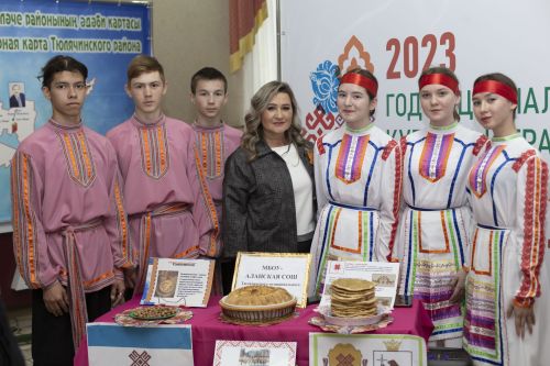Укытучылар көне уңаеннан бәйрәм чарасы узды