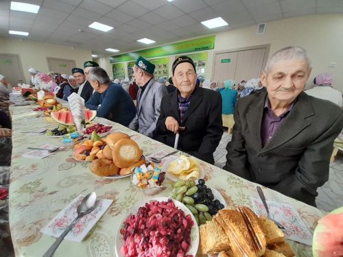 Өлкәннәр декадасы уңаеннан Олы Мәтәскә авылы мәдәният йортында чара узды