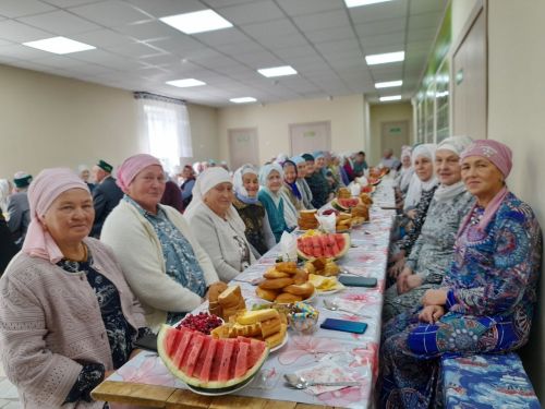 Өлкәннәр декадасы уңаеннан Олы Мәтәскә авылы мәдәният йортында чара узды