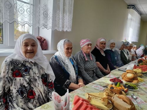 Өлкәннәр декадасы уңаеннан Олы Мәтәскә авылы мәдәният йортында чара узды