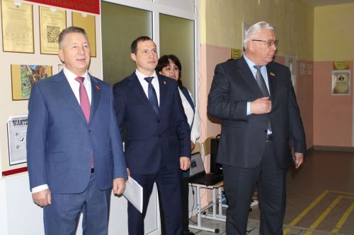 Районга депутатлар килде