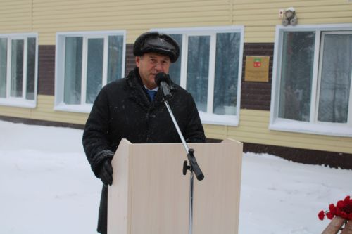 Рәзил Газизов истәлегенә мемориаль такта ачу тантанасы булды