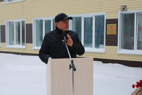 Рәзил Газизов истәлегенә мемориаль такта ачу тантанасы булды
