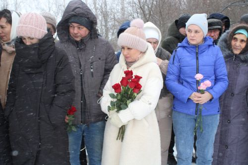 Рәзил Газизов истәлегенә мемориаль такта ачу тантанасы булды