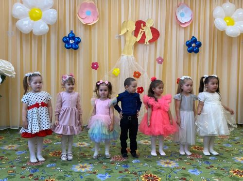 Олы Кибәхуҗа балалар бакчасында матур бәйрәм чарасы узган