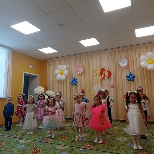 Олы Кибәхуҗа балалар бакчасында матур бәйрәм чарасы узган